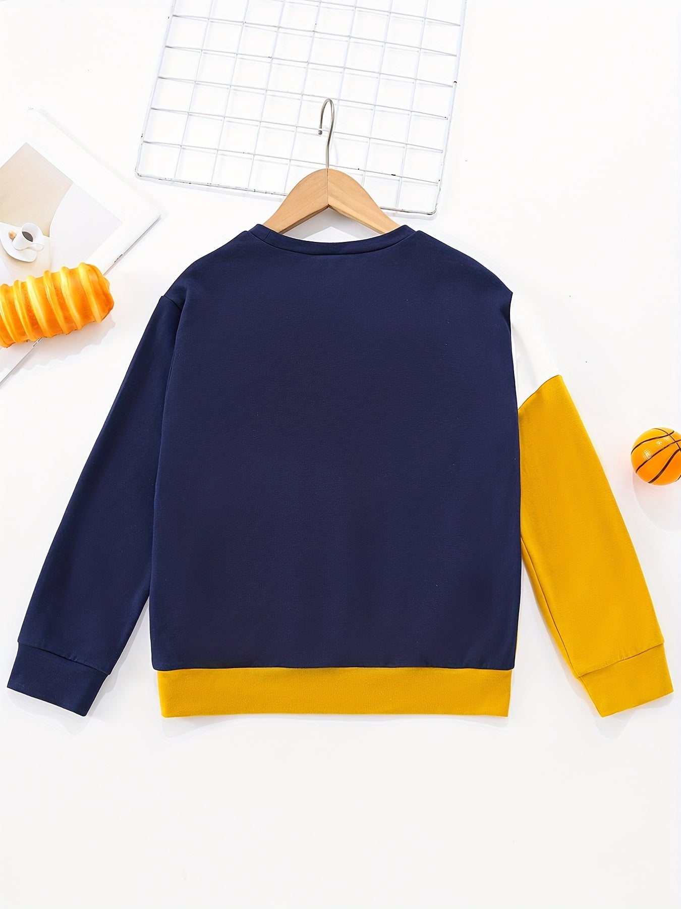 Boys Stylish Block CHANGE Letter Print Sweatshirt