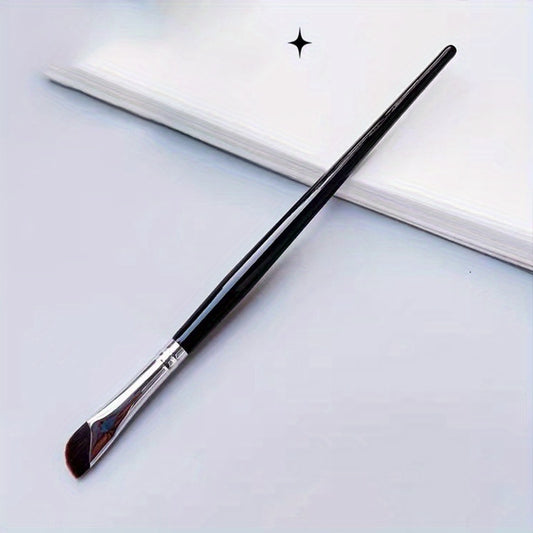 Sickle Eyeliner Brush Bevel Flat Head Fine Blade Makeup Brush