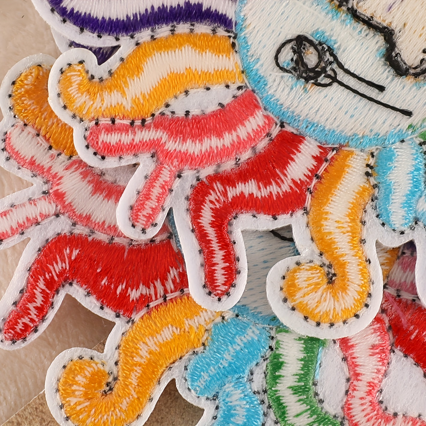 2pcs Sun Badges Iron On Patches Embroidered Applique DIY Crafts