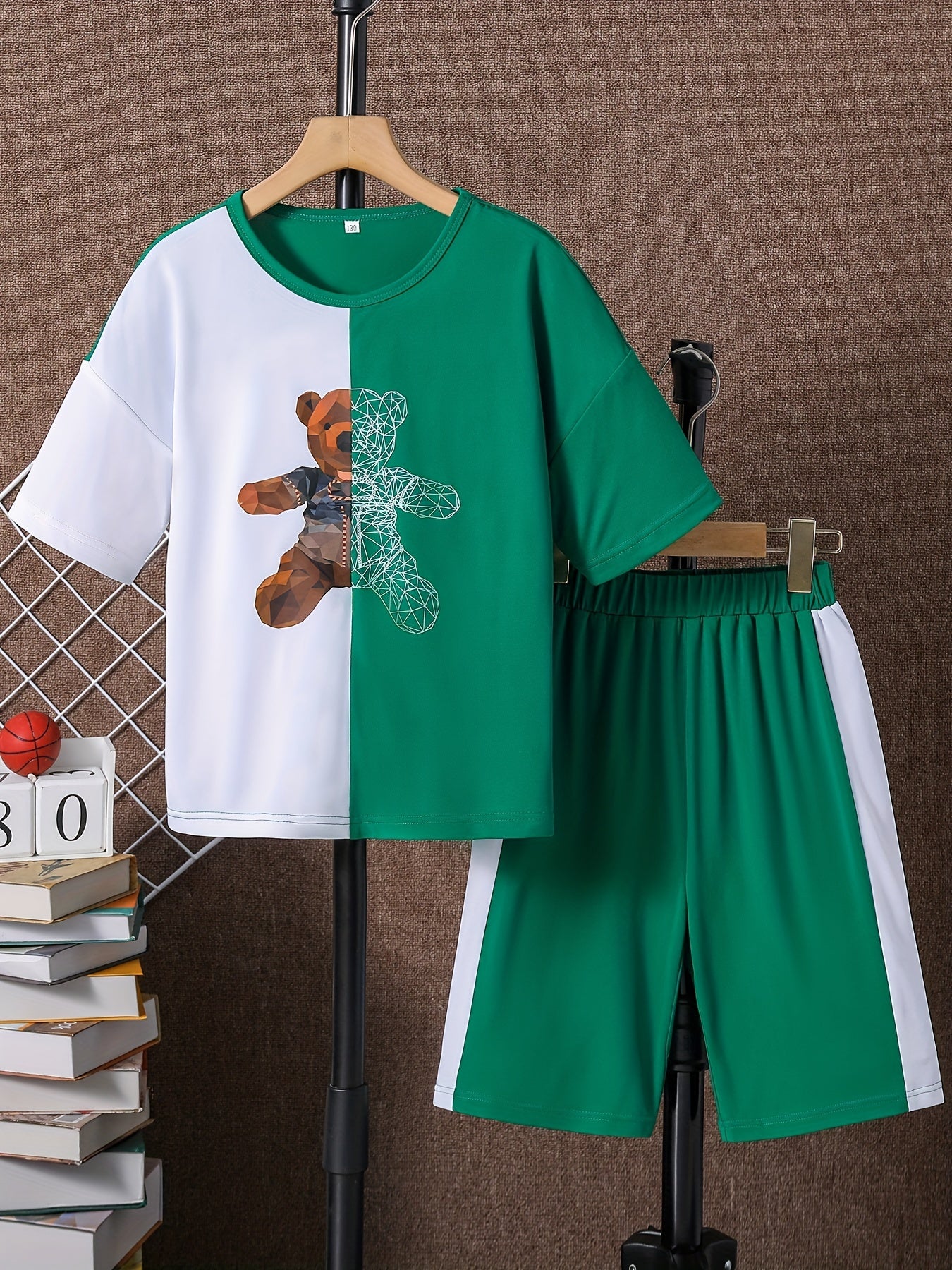Boys Bear Print Casual Outfit Round Neck T shirt & Shorts Set
