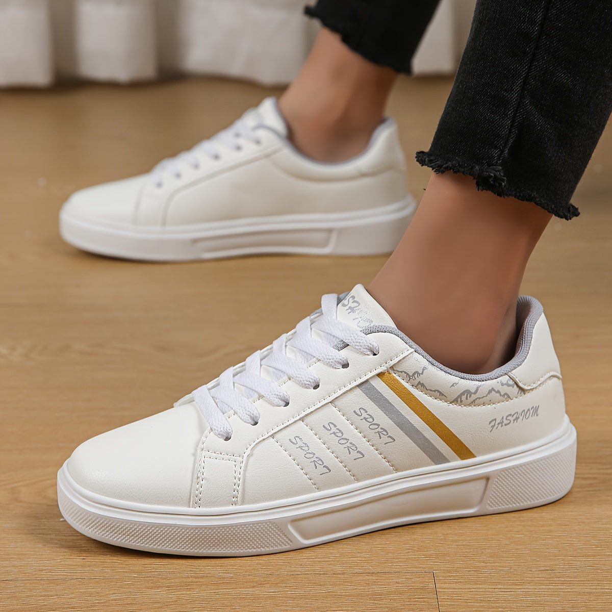 Stripes Pattern Faux Leather Skate Shoes Wear Resistance Non Slip Flat Sneakers