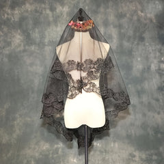 Baroque Lace Bridal Veil with Eyelash Lace Floral Pattern