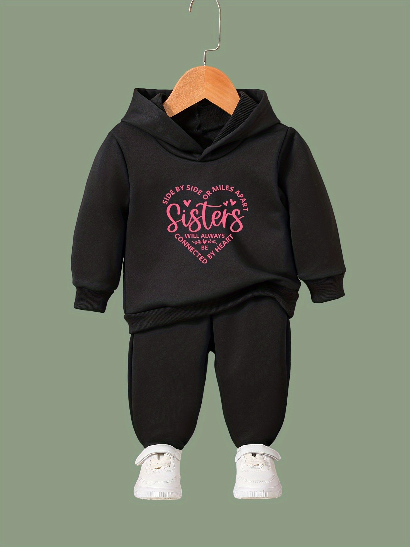 SISTERS & Heart Graphic 2pcs Set Girls Casual Comfy Activewear Set
