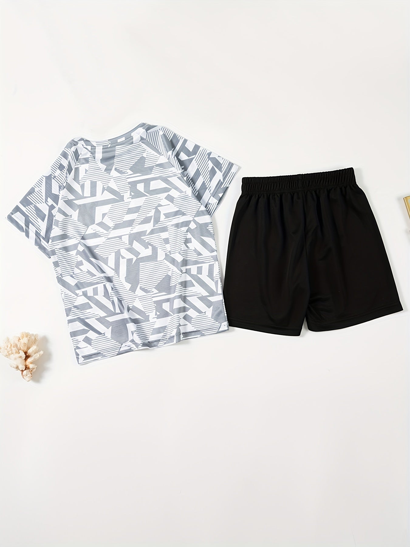 Boys Sports Suit Short Sleeves Tops & Bottoms for Basketball and Soccer Training