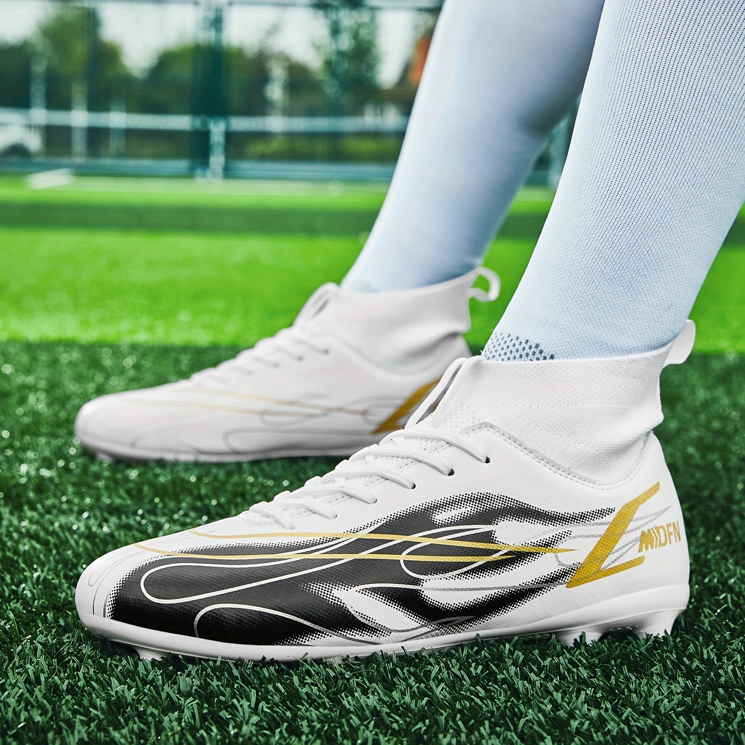 Women's High Top Soccer Cleats Non Slip Spike Shoes