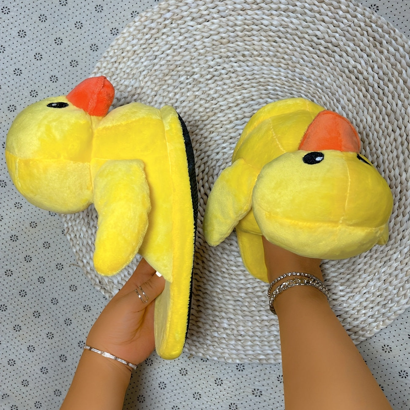 Women's Yellow Duck Plush Slippers Warm & Cozy Indoor Novelty Slippers