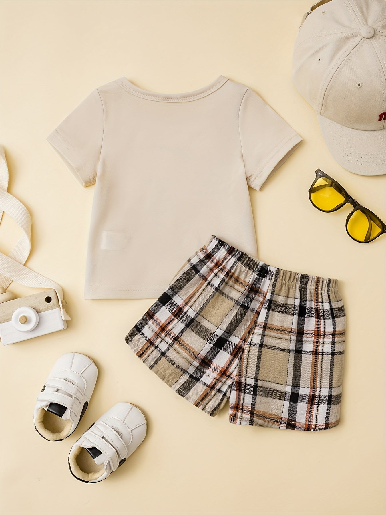 Baby Boys Bear & Bag Graphic T shirt Plaid Shorts Set