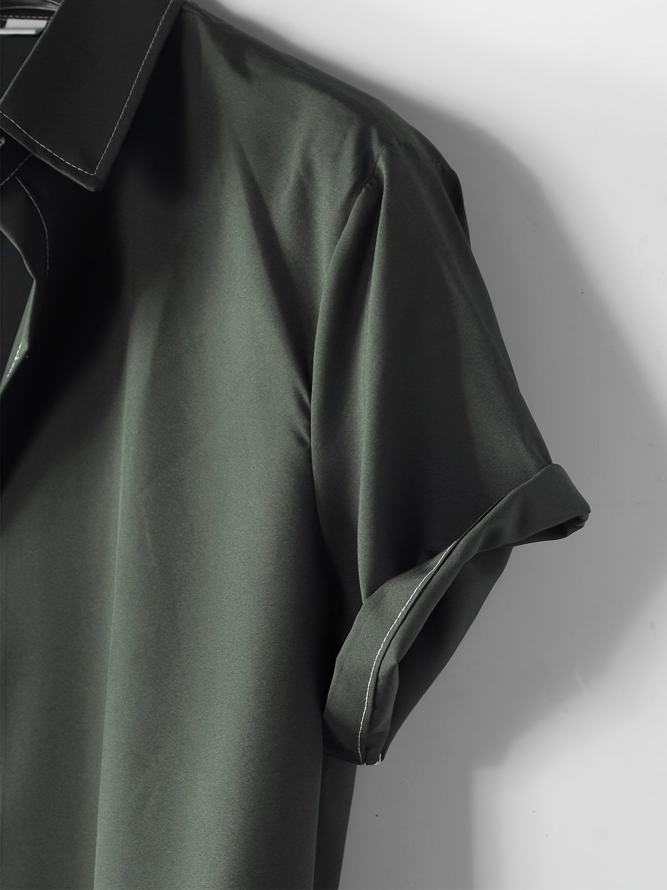 Men's Casual Short Sleeve Shirt for Summer Vacation