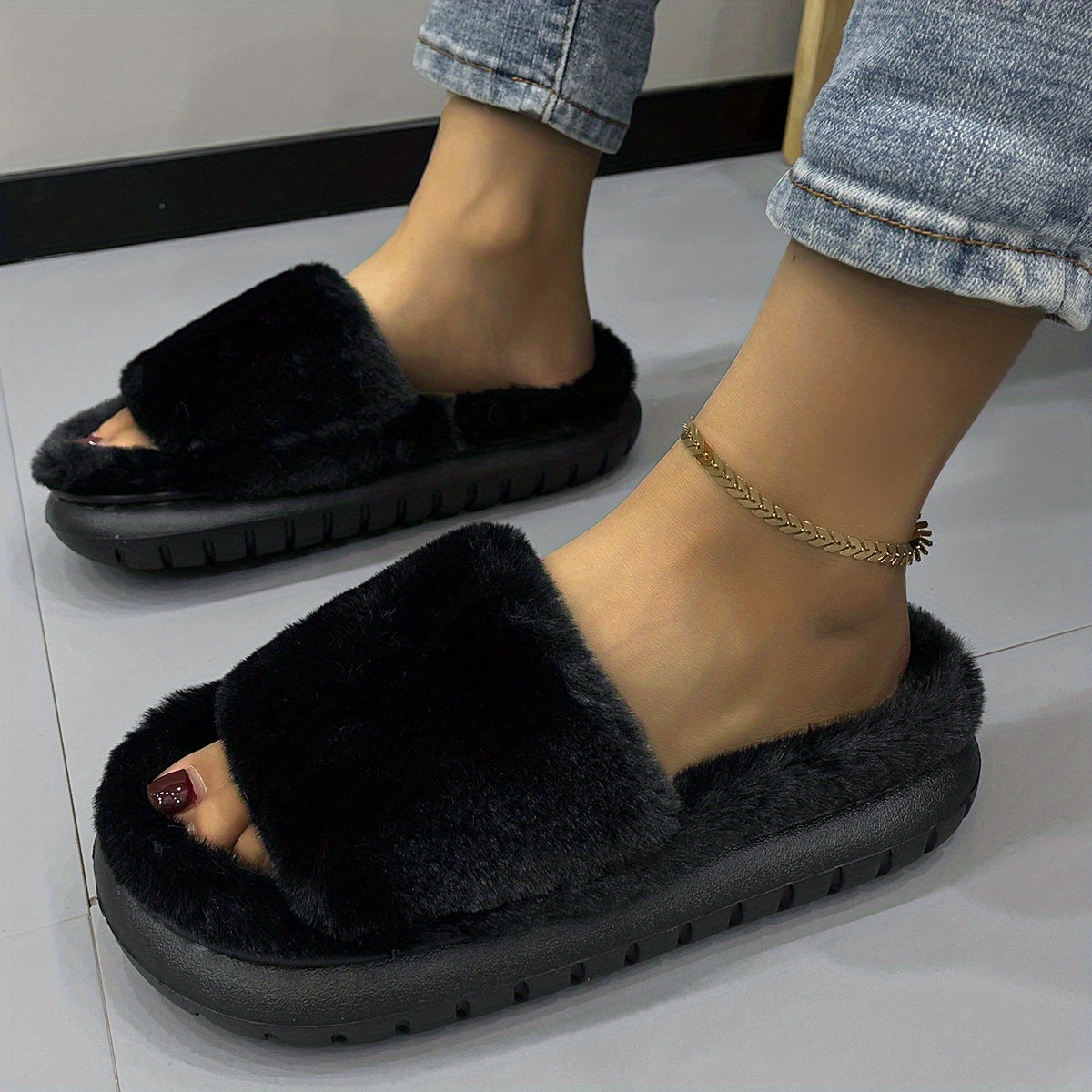 Women's Fuzzy Plush Platform Slippers Comfy Open Toe Non slip Bedroom Shoes