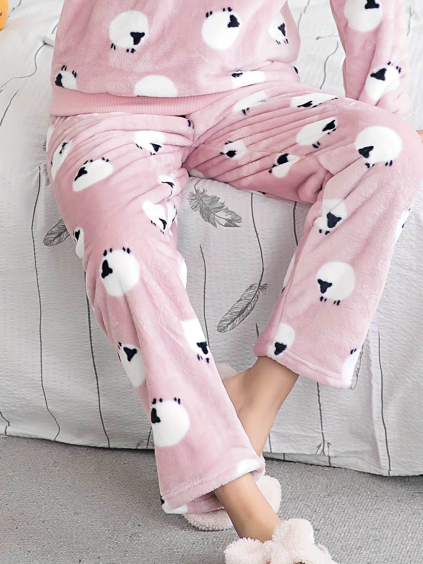 Sheep Print Sleep Bottoms & Fuzzy Pants Women's Loungewear