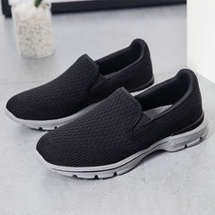Men's Lightweight Slip On Casual Shoes for Traveling Jogging Hiking