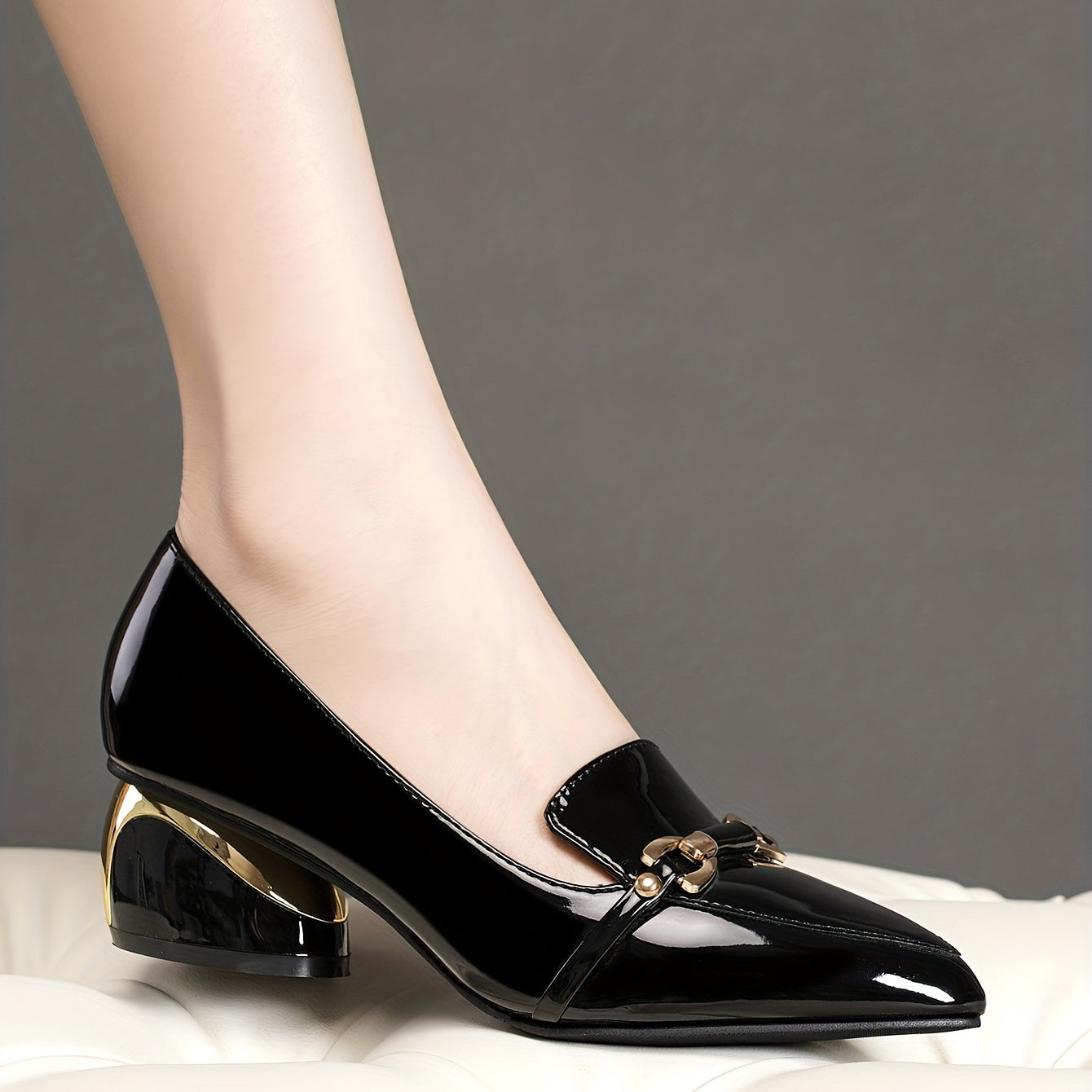 Women's Buckle Strap Chunky Heels Pointed Toe Pumps