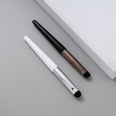 Professional Lip Makeup Brush with Cap