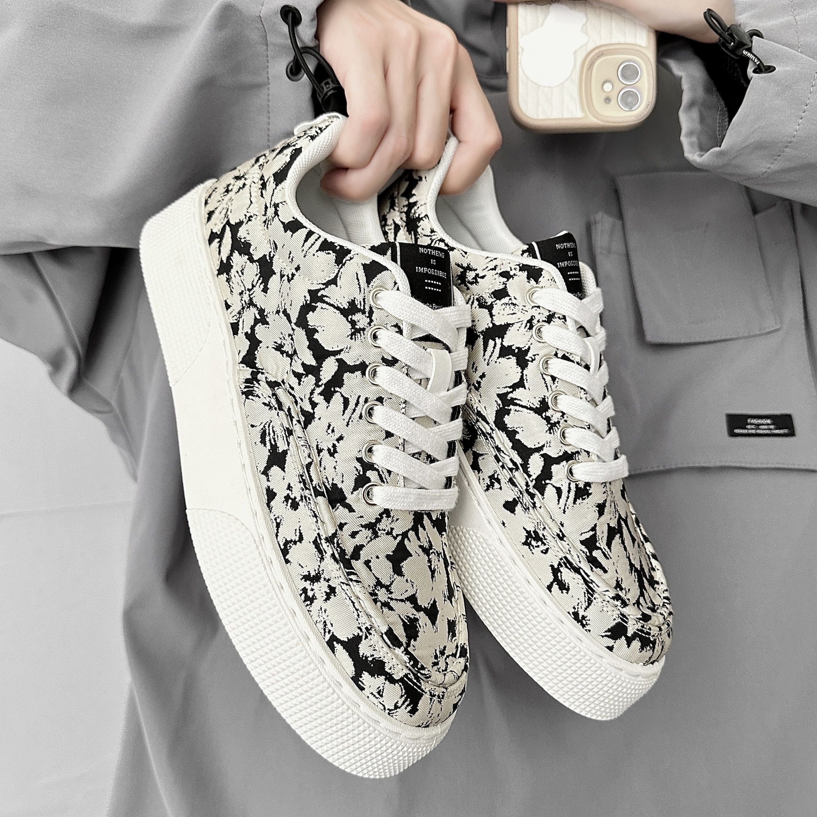 Men's Floral Lace-Up Platform Sneakers