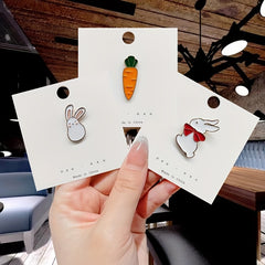 Little Rabbit Alloy Brooch For Girls Creative Cartoon Brooch Clothing Bag Pin