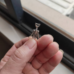 2pcs Mini Red Wine Bottle Opener for Dollhouse DIY Decoration