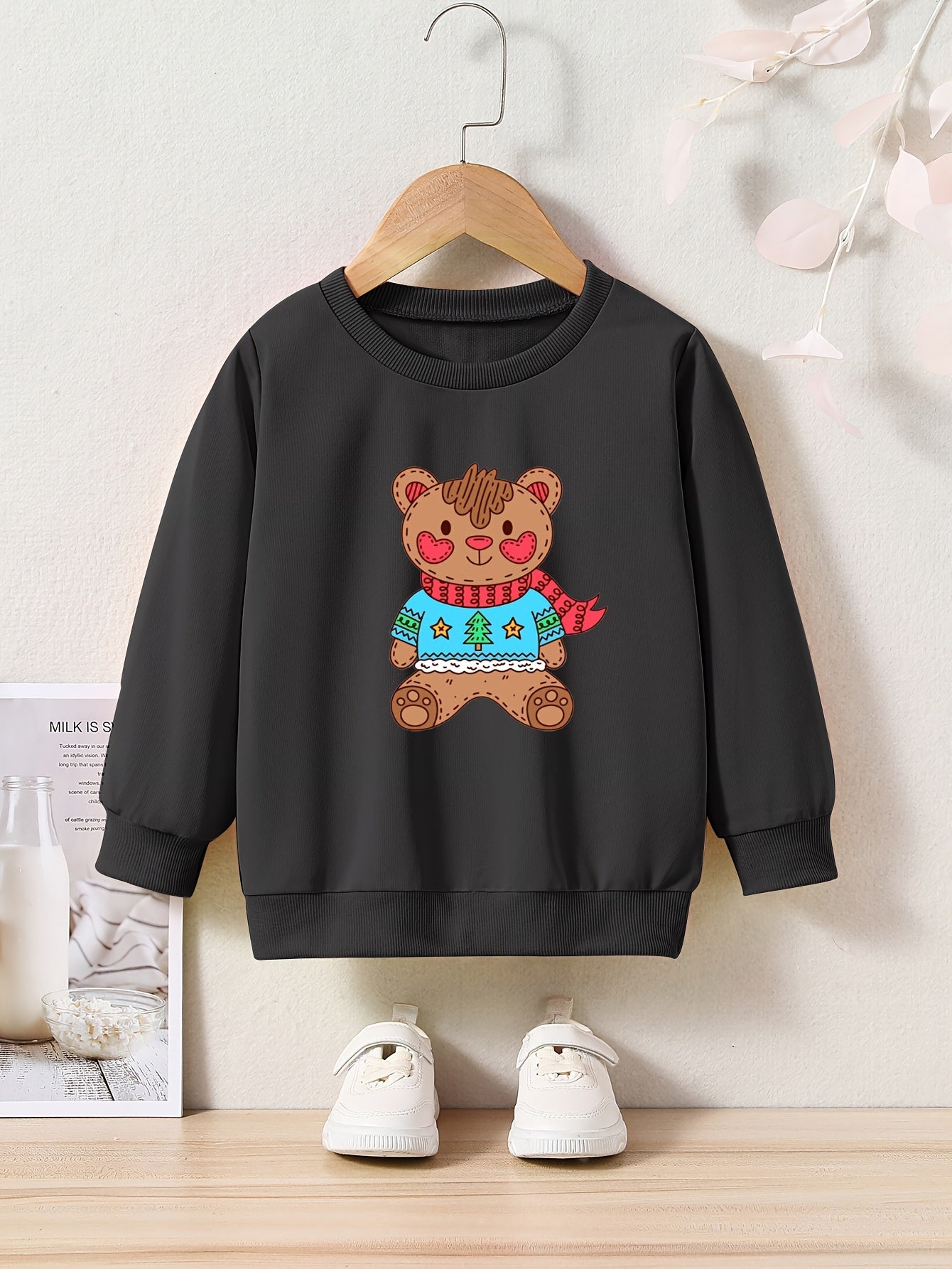 OERYUI Winter Bear Graphic Sweatshirt for Kids