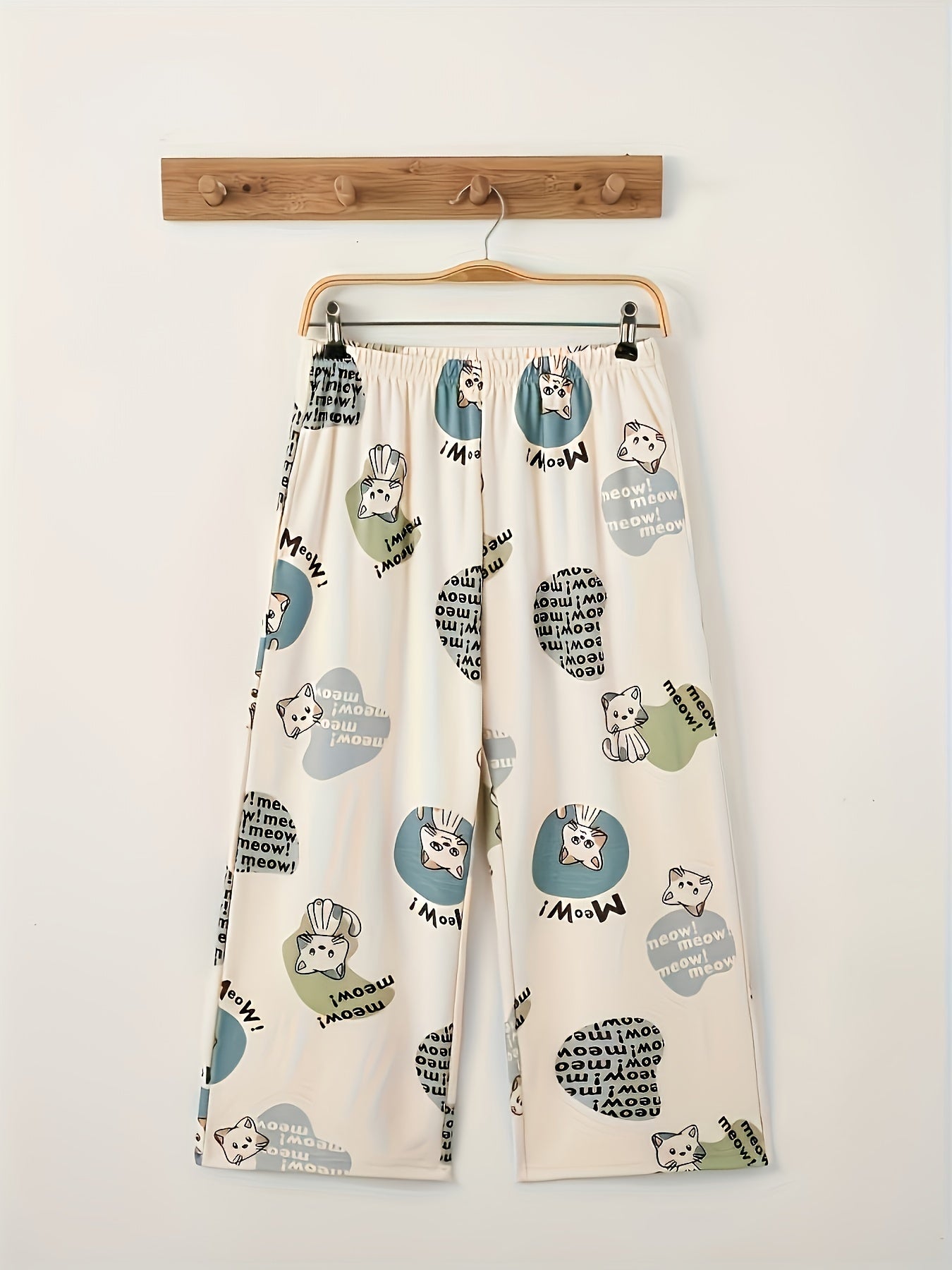 Cartoon Cat Pajama Set Short Sleeve Top & Capris Pants