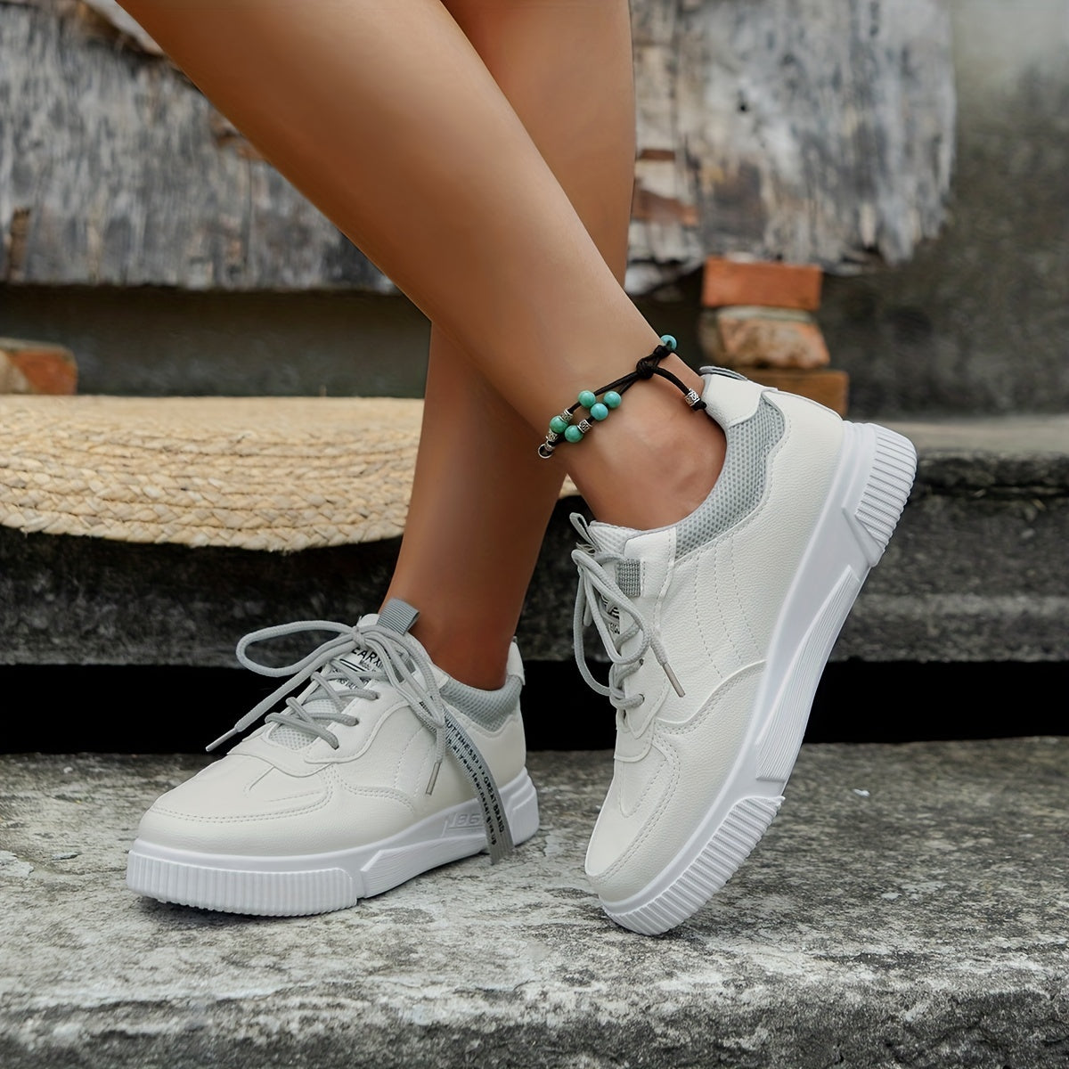 Women's Lightweight Low Top Sneakers - Casual Platform Skate Shoes