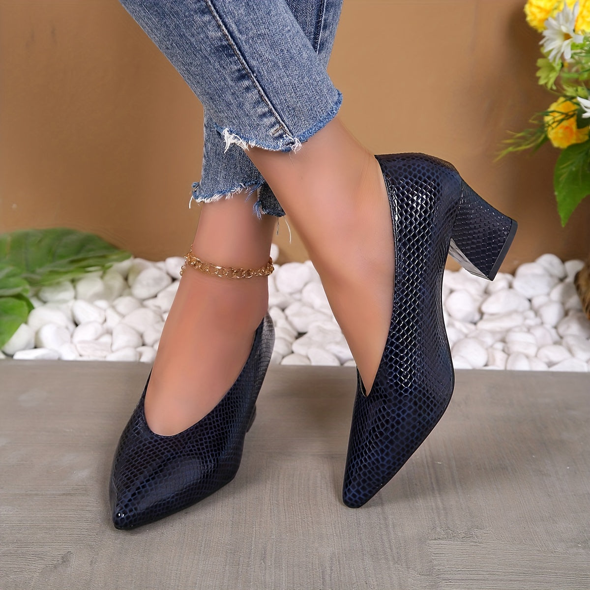 Snakeskin Chunky Heels Pointed Toe Pumps