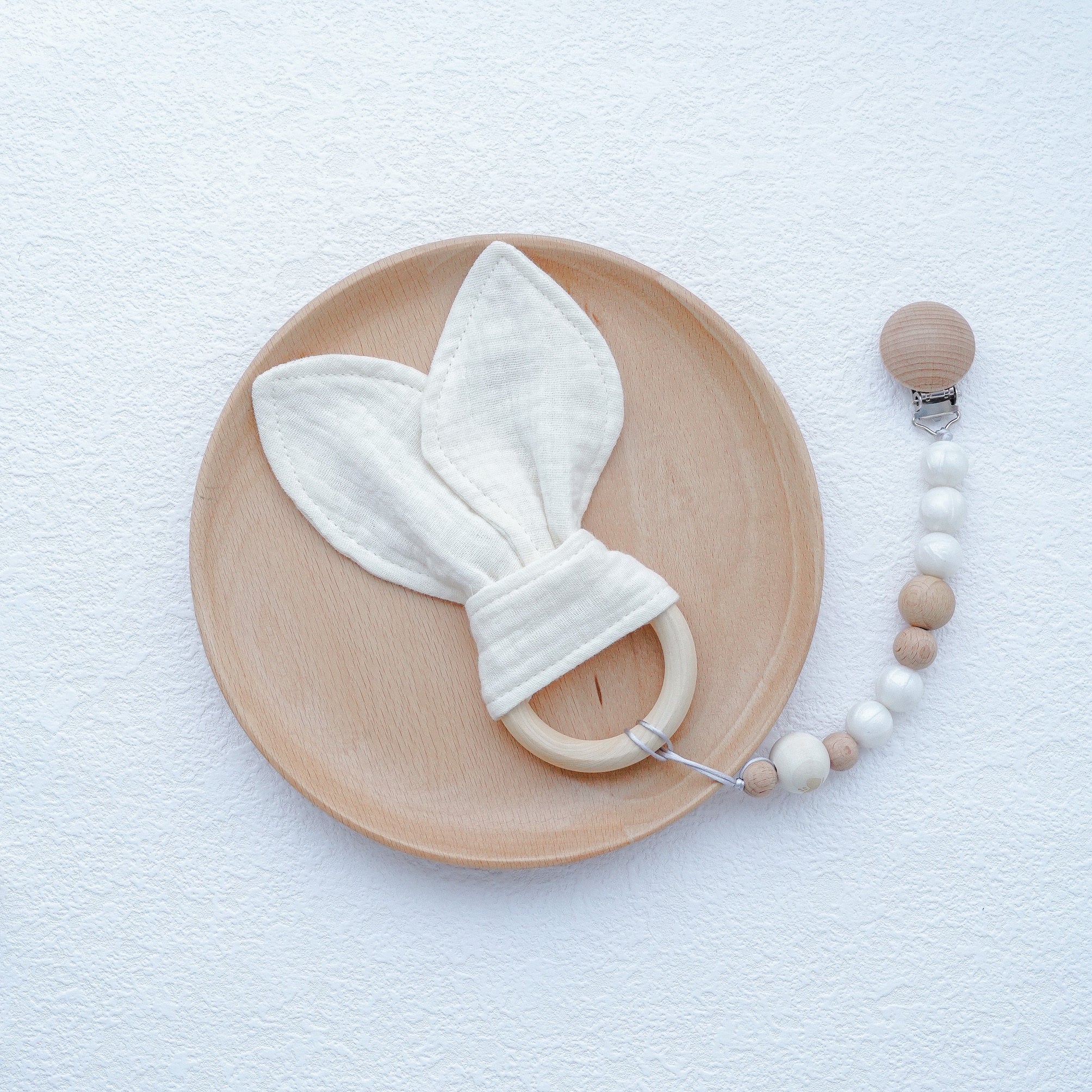2pcs Baby Chewable Maple Wooden Teething Toy With Pacifier Accessories