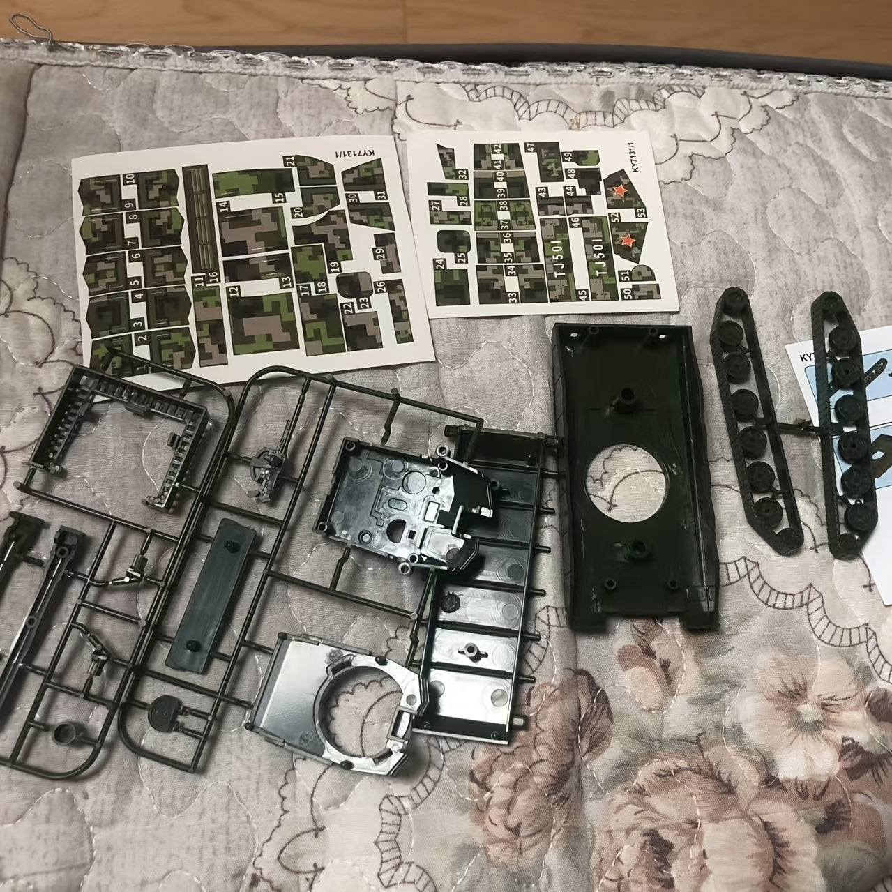 DIY Building Block Tanks Soldier Scene Assembly Toys