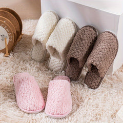 Women's Plush Indoor Slippers Winter Warm & Cozy Flat Shoes