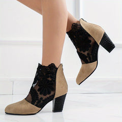 Women's Embroidered Chunky Heeled Pumps