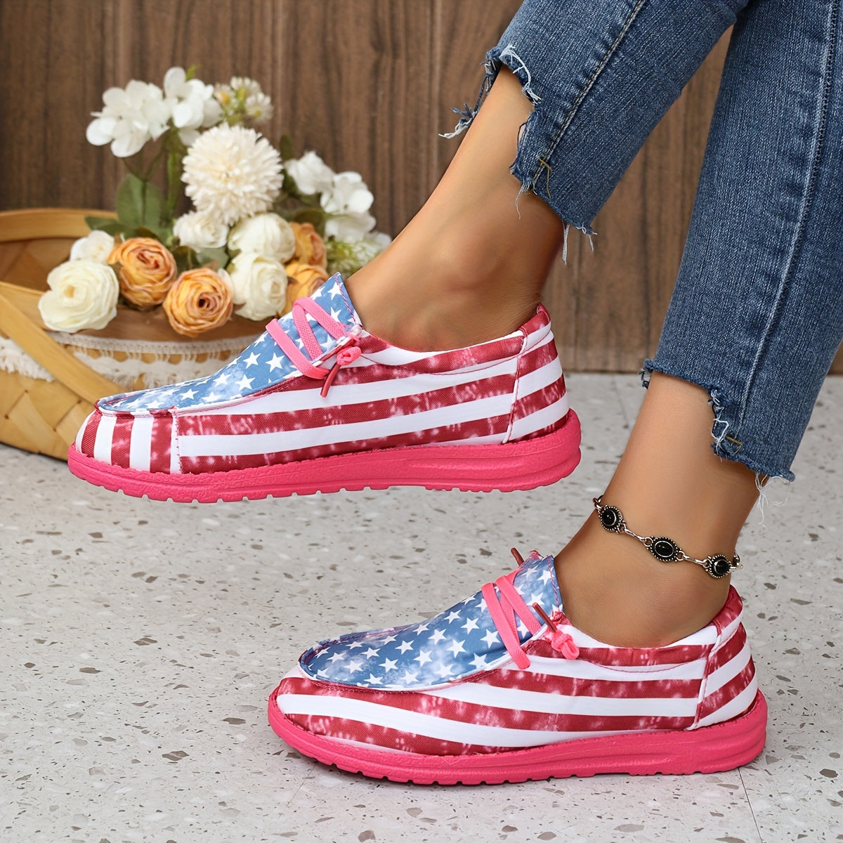 Women's Flag Pattern Skateboard Shoes Breathable & Durable Lightweight Sneakers