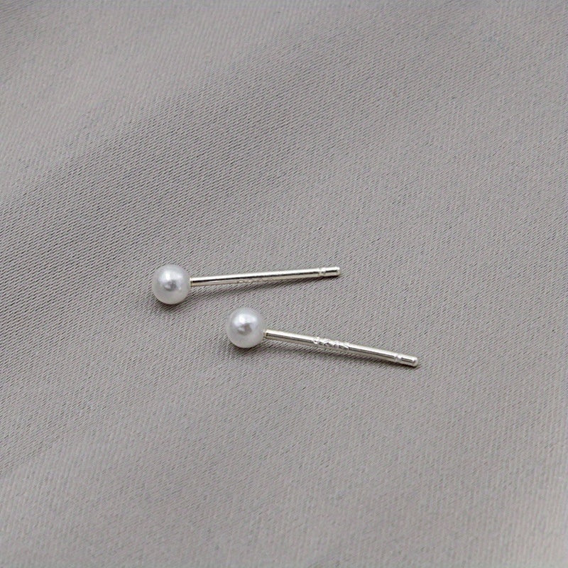 Temperament Pearl Stud Earrings Round Pearl Earrings