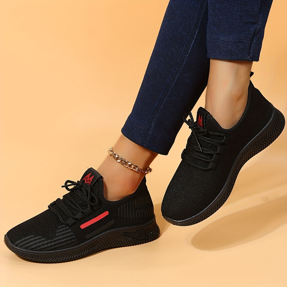 Women's Lightweight Lace Up Low Top Sneakers