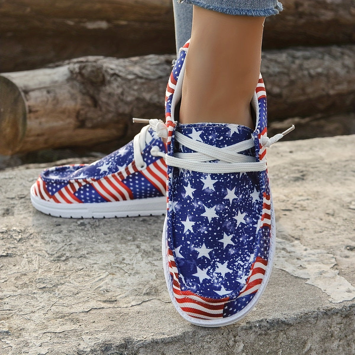 Women's Star Print Canvas Shoes Lightweight Lace Up Outdoor Shoes