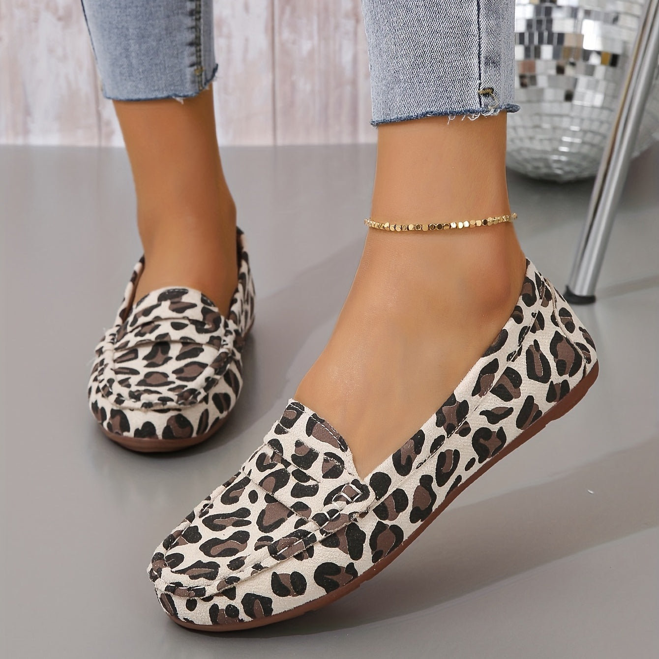 Leopard Print Ballet Flats Round Toe Slip On Lightweight Shoes