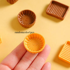 3D Mini Bread Basket Resin Tray for DIY Crafts Games Ornaments