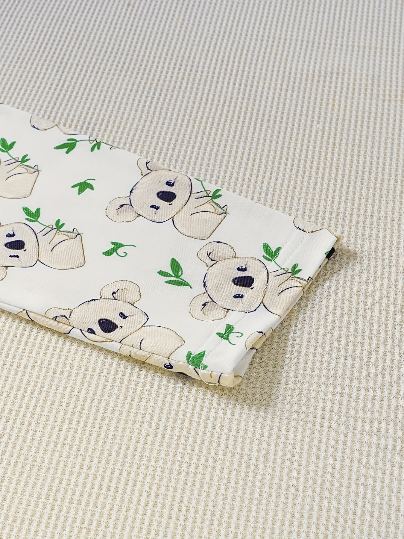 2pcs Toddler Girls Bear Graphic Pajama Set Crew Neck Long Sleeve T Shirt & Pants