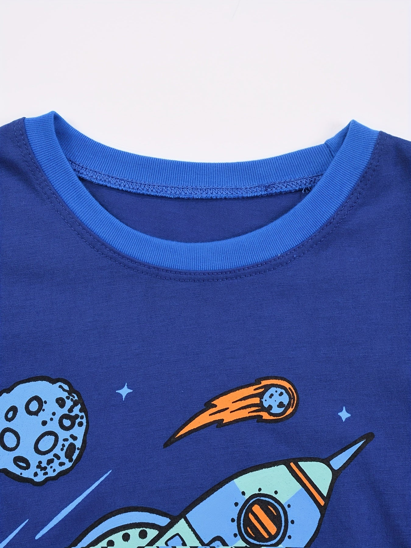 Rocket Pattern Kid's Pajamas Long Sleeve Top & Pants Set