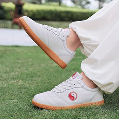 Women's Lightweight Outdoor Training Skate Shoes Low Top Flat Sport Shoes