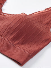 Soft Lace Trim Wireless Yoga Sports Bra