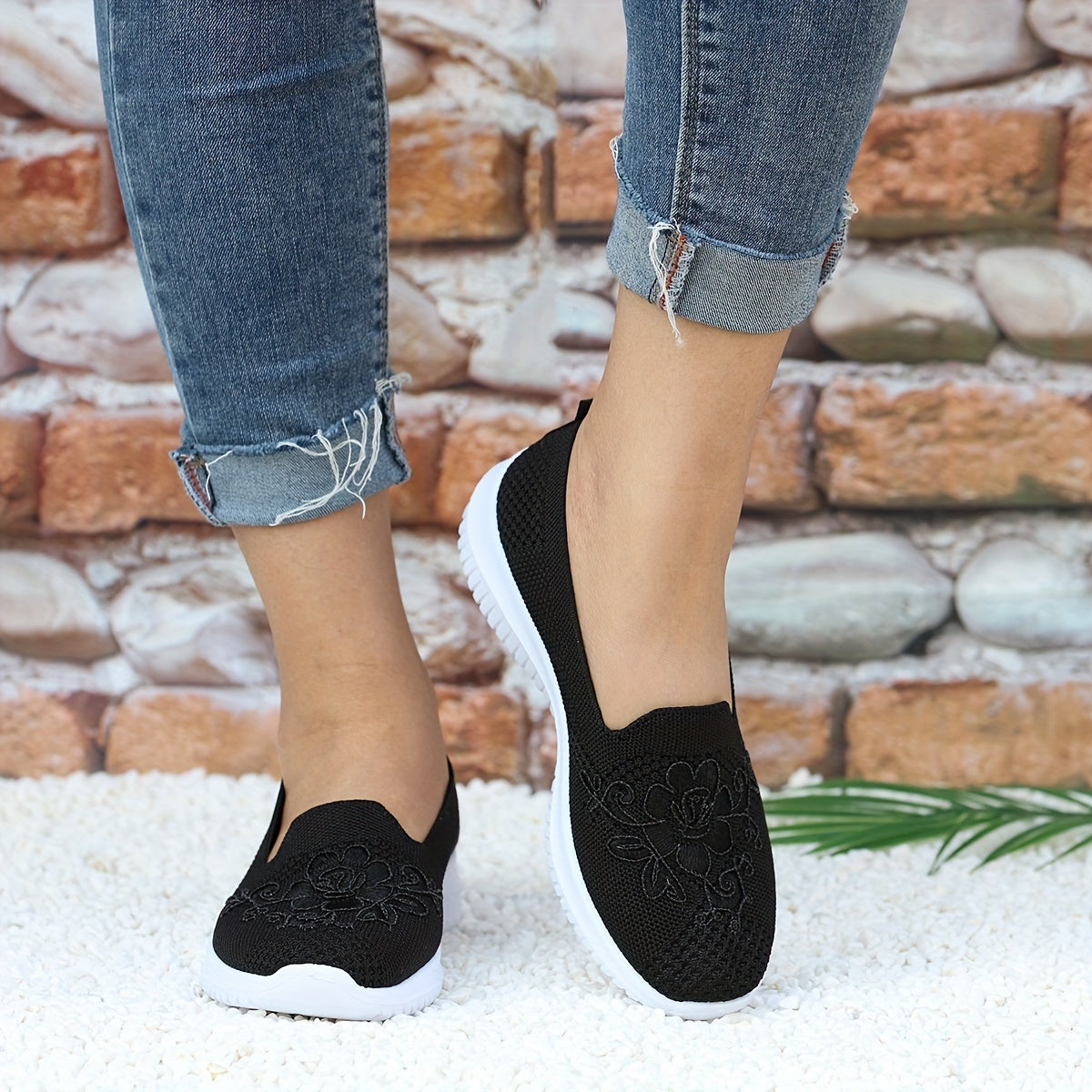 Women's Floral Embroidered Knitted Flat Shoes Soft Sole Comfy Non Slip