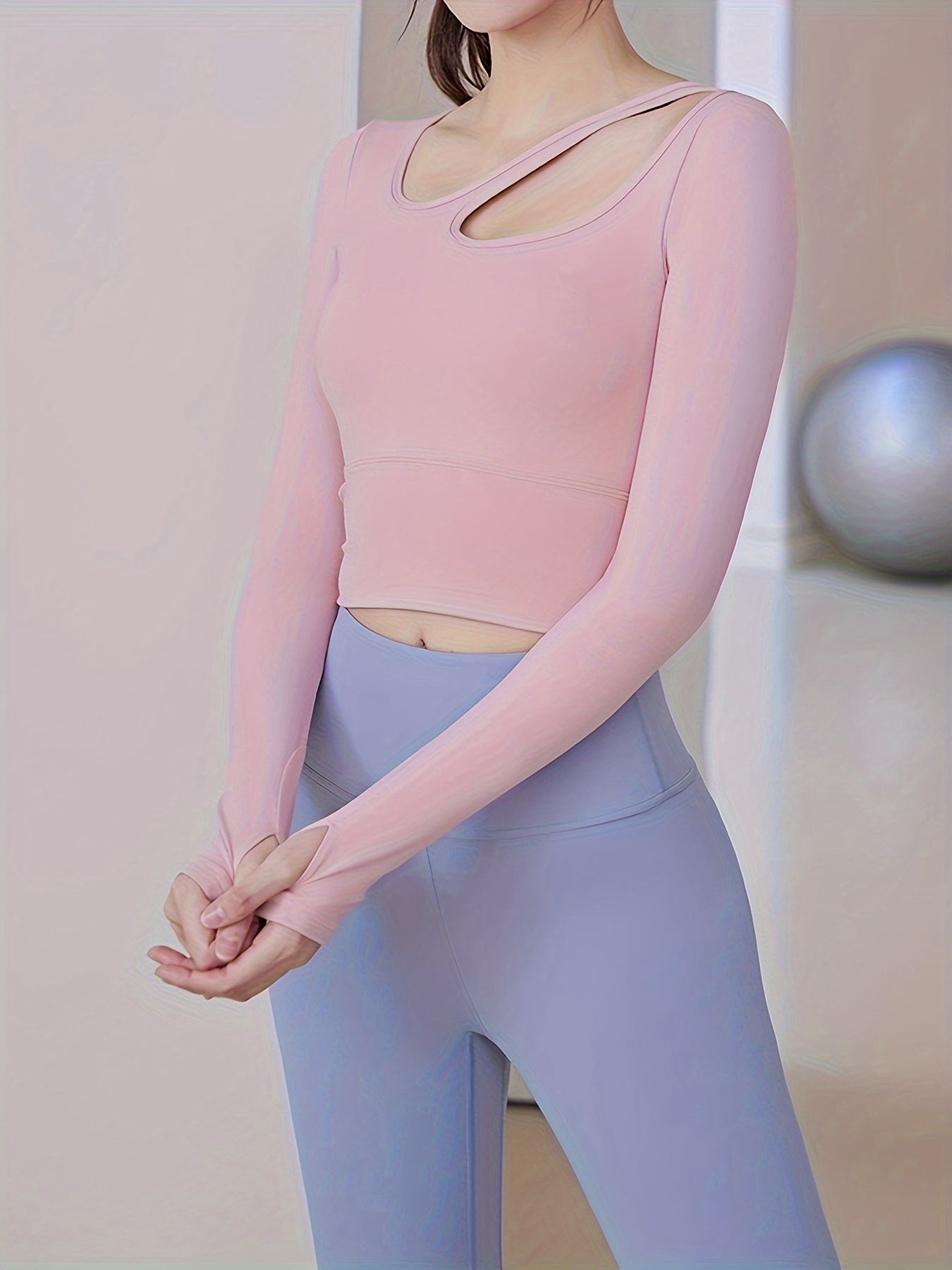 Breathable Yoga Top Long Sleeves Chest Pads Fitness Women's Activewear