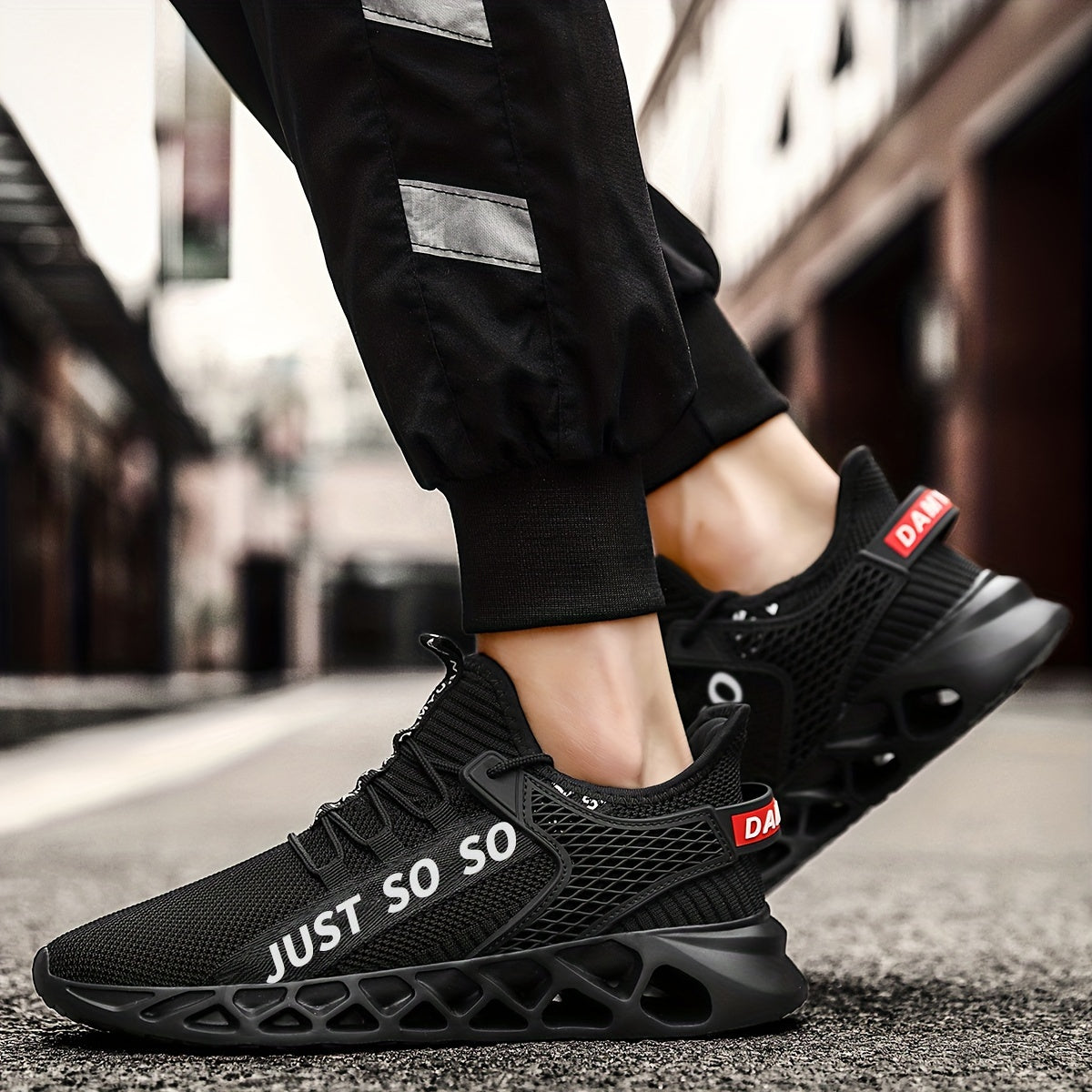 Men's Breathable Blade Sneakers Non Slip Shoes for Outdoor Activities