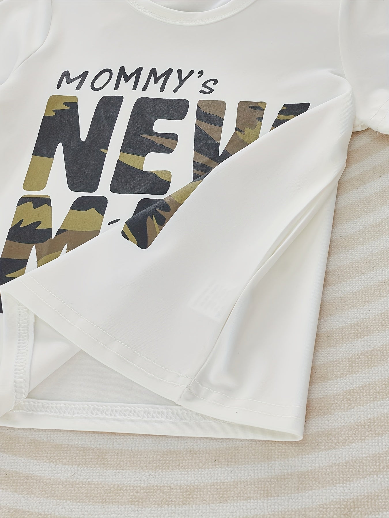 Boys MOMMY'S MAN Print T-shirt & Camo Shorts Set