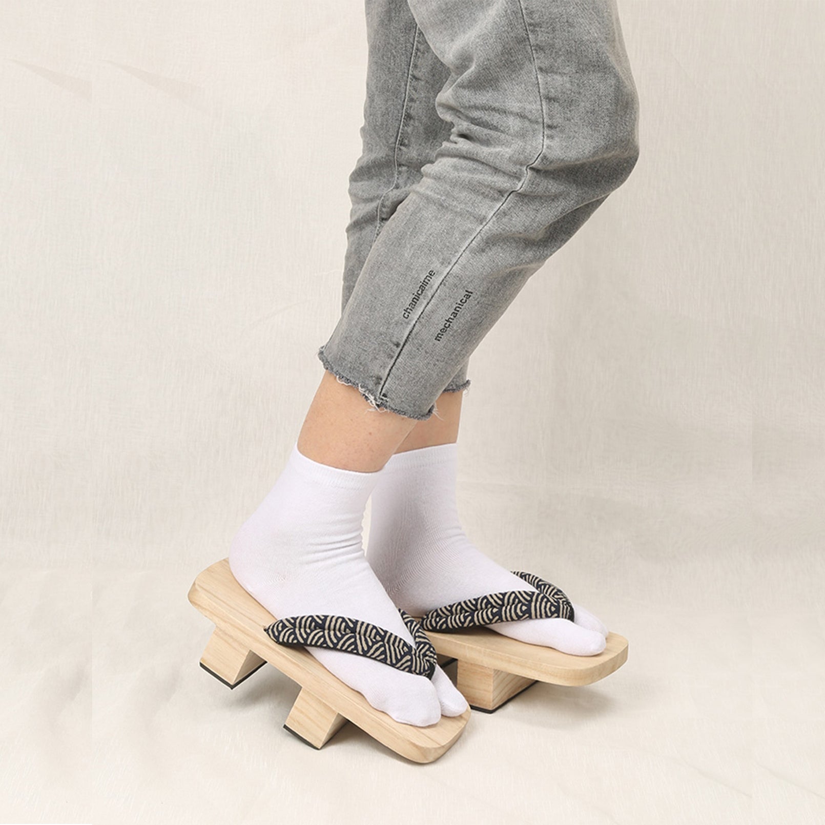 Solid Flip Flop Socks Toe Separated Two Finger Socks Women's Stockings