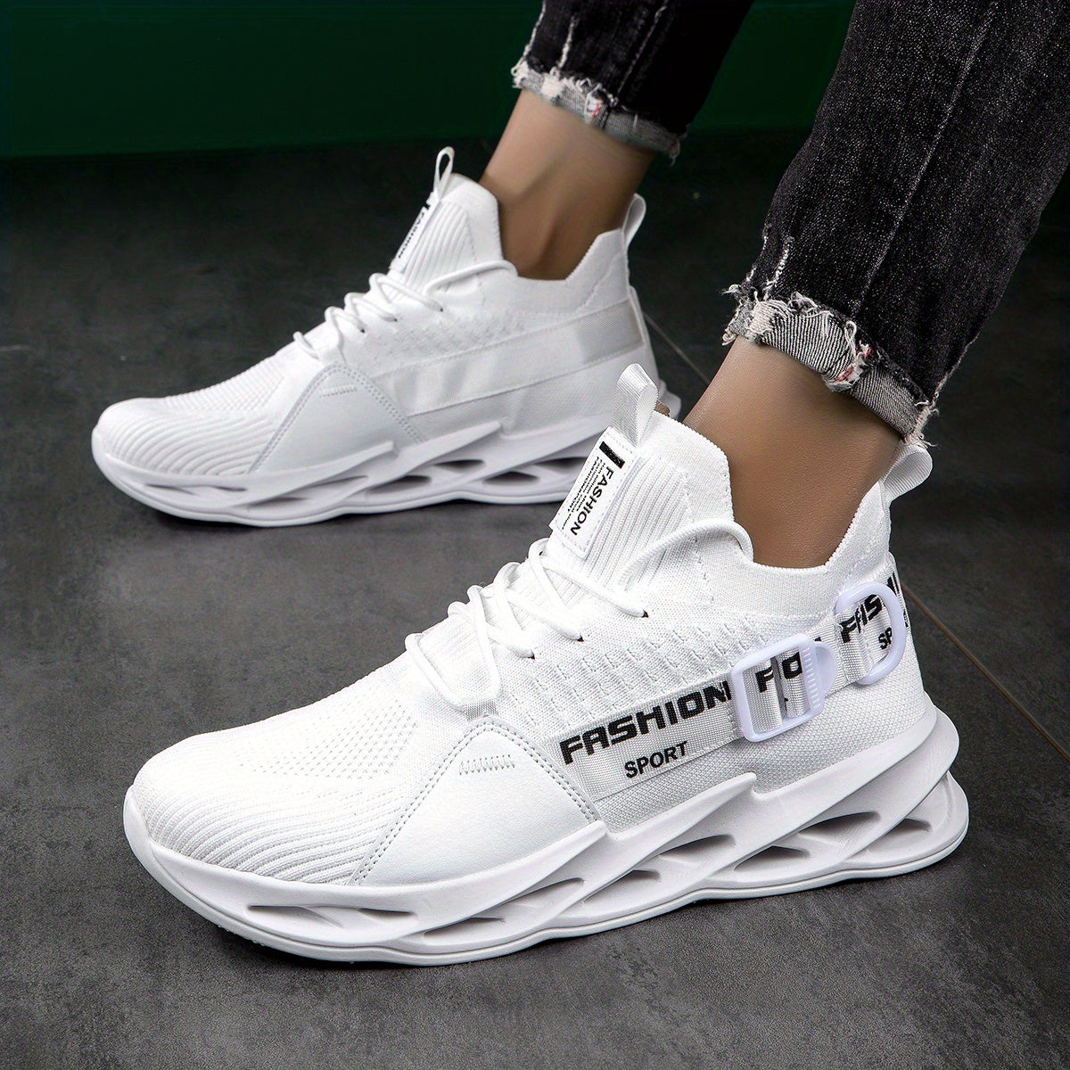 Men's Blade Sneakers Breathable Lace Up Casual Running Shoes
