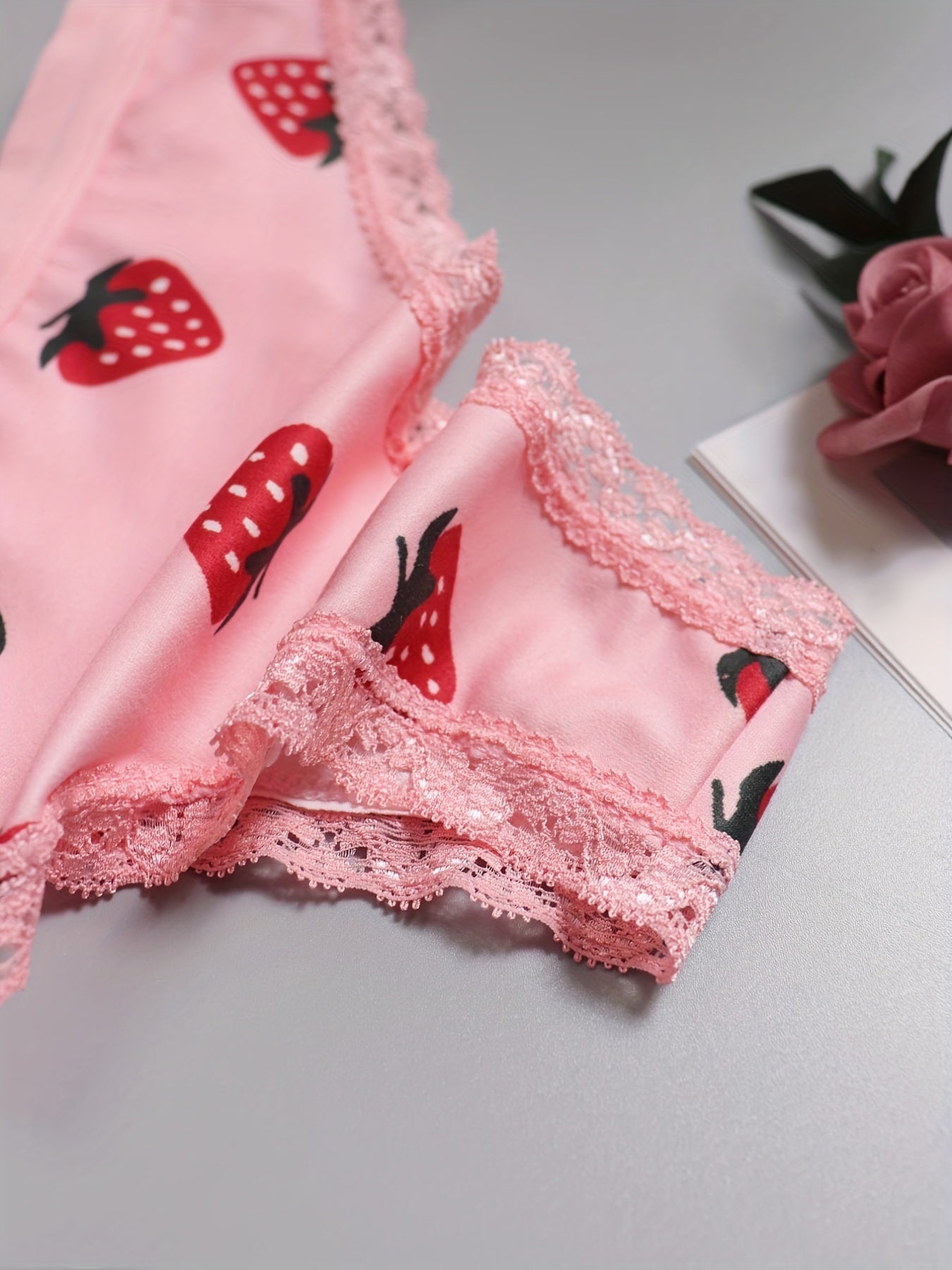 3 Pack Plus Size Thongs Set Women's Plus Fruit & Heart Print Lace Thongs