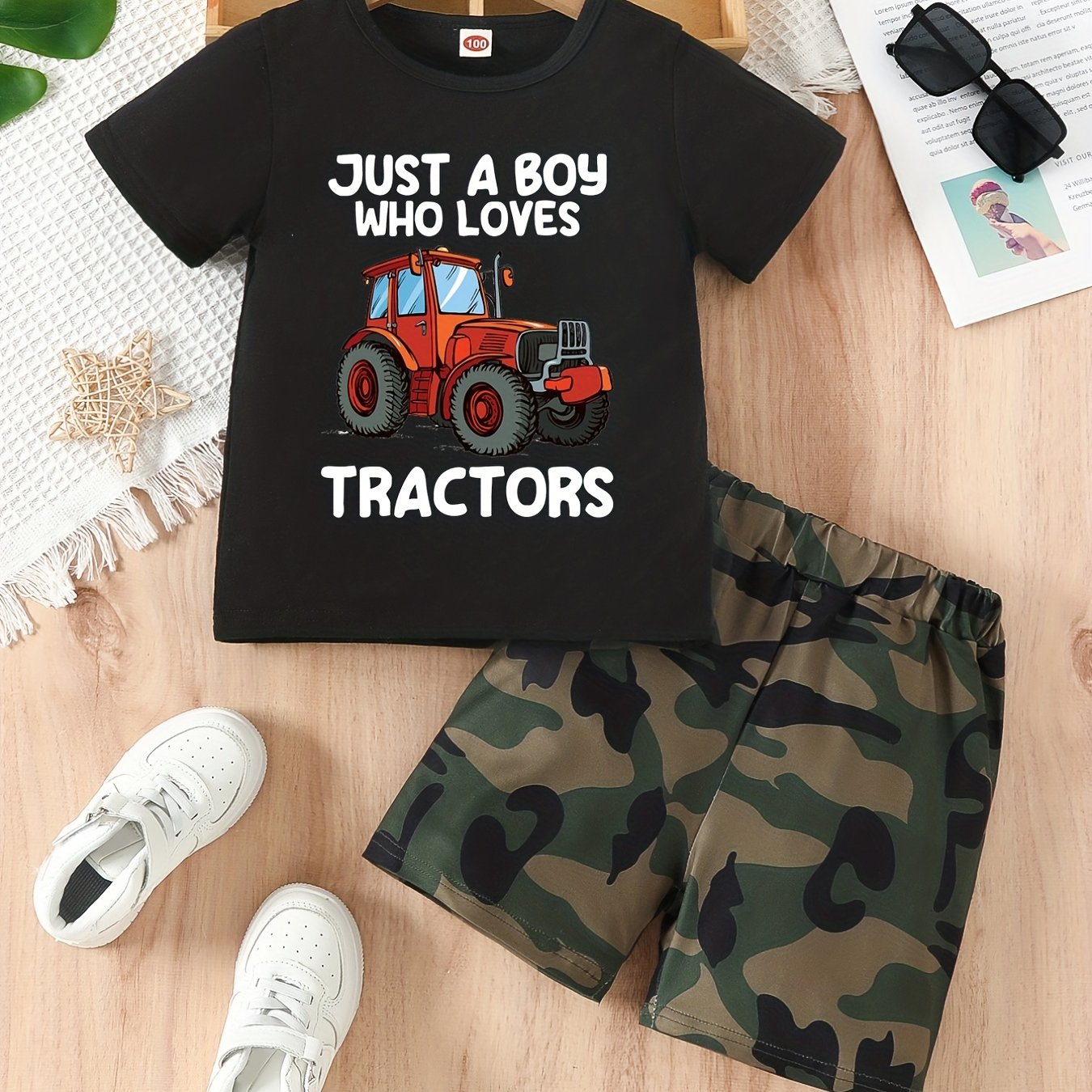 Boys Cartoon Tractor & Letter Print T-shirt & Shorts Set