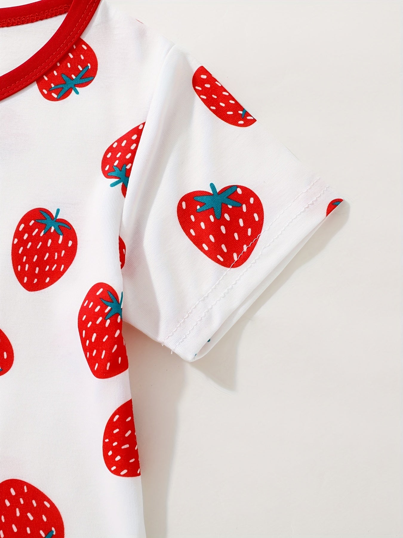 2pcs Strawberry Pattern Kid's Pajamas Set Comfy Casual PJ Set Girl's Loungewear