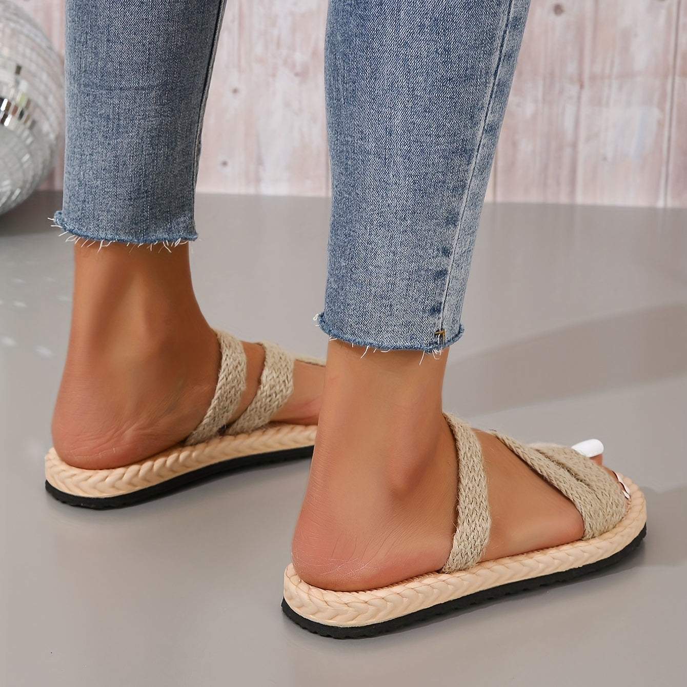 Women's Straw Braided Strap Flat Slides Non Slip Shoes