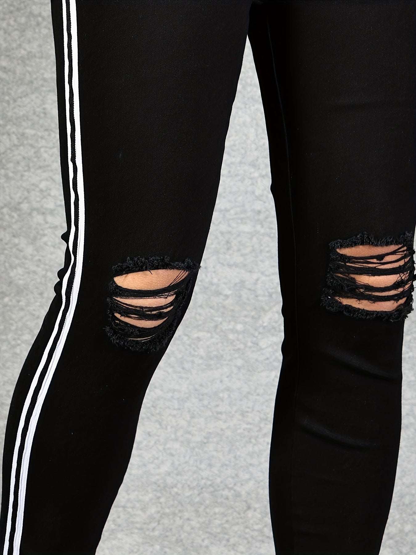 Men's Slim Fit Ripped Jeans Medium Stretch Denim Pants