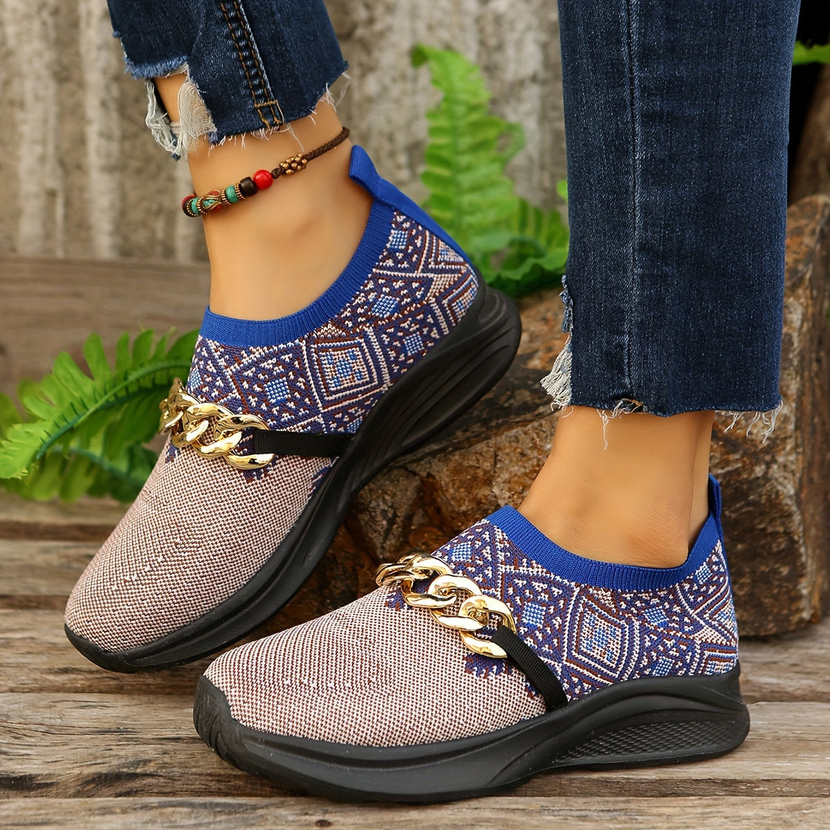 Women's Mesh Geometric Pattern Running Shoes Chain Matching Fashion Sole